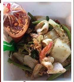 สุกี้แห้ง ทะล 70